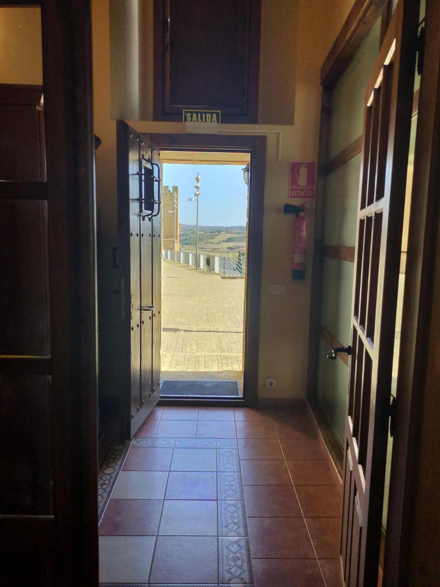 El Diezmo Artajona Exteriör bild