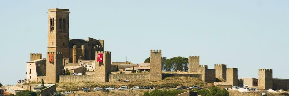 El Diezmo Artajona Exteriör bild